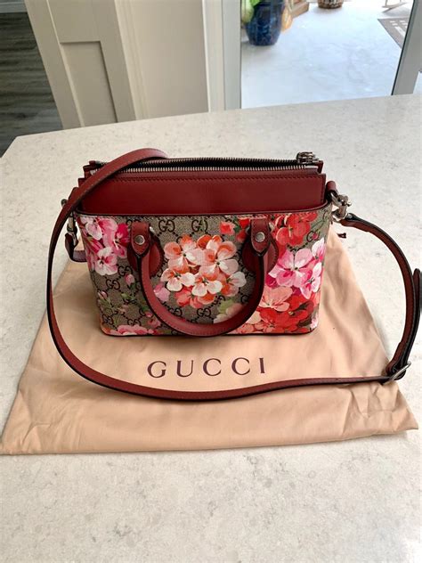 gucci ceinture homme occasion|Gucci bloom crossbody bag.